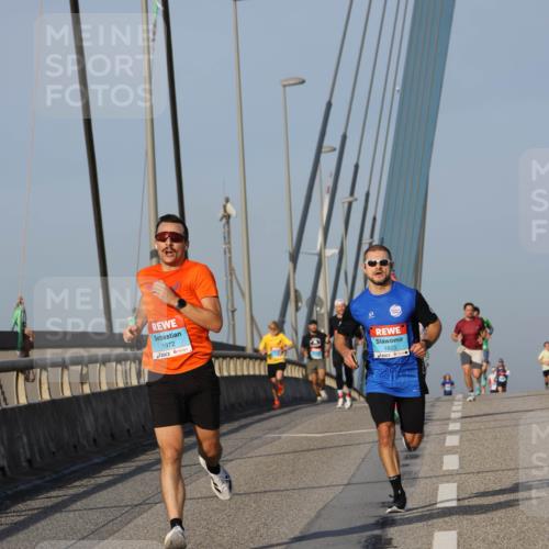 03.10.2026 - Köhlbrandbrückenlauf Strokosch-Dieckow http://msf.ph/oto/10598619 03.10.2026 09:34:45 Position 2 1972, 1823 meine-sportfotos.de