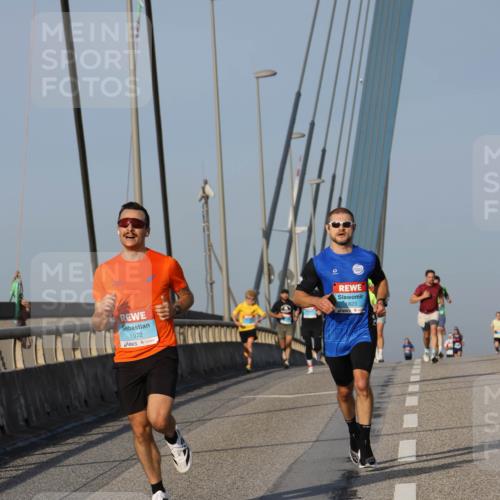 03.10.2026 - Köhlbrandbrückenlauf Strokosch-Dieckow http://msf.ph/oto/10598628 03.10.2026 09:34:45 Position 2 1972, 1823 meine-sportfotos.de