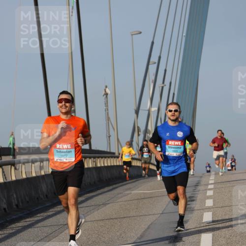 03.10.2026 - Köhlbrandbrückenlauf Strokosch-Dieckow http://msf.ph/oto/10598635 03.10.2026 09:34:45 Position 2 1972, 2, 1823 meine-sportfotos.de