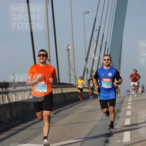 03.10.2026 - Köhlbrandbrückenlauf Strokosch-Dieckow http://msf.ph/oto/10598640 03.10.2026 09:34:45 Position 2 1972, 1823 meine-sportfotos.de