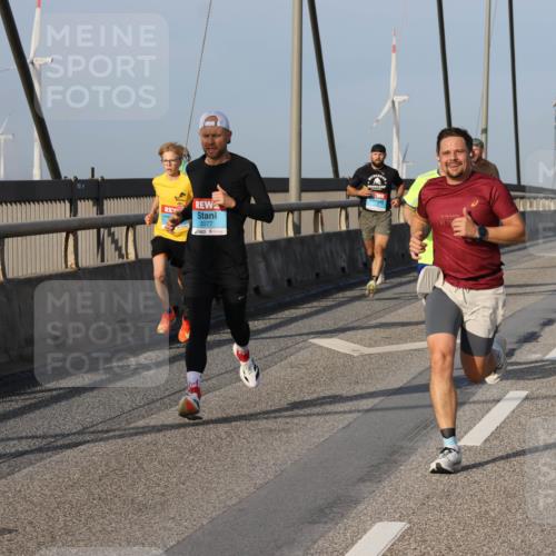 03.10.2026 - Köhlbrandbrückenlauf Strokosch-Dieckow http://msf.ph/oto/10598677 03.10.2026 09:34:58 Position 2 2077 meine-sportfotos.de