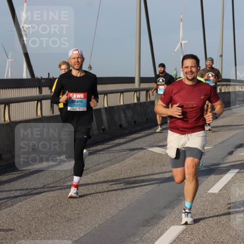 03.10.2026 - Köhlbrandbrückenlauf Strokosch-Dieckow http://msf.ph/oto/10598699 03.10.2026 09:34:58 Position 2 2077, 42, 195 meine-sportfotos.de