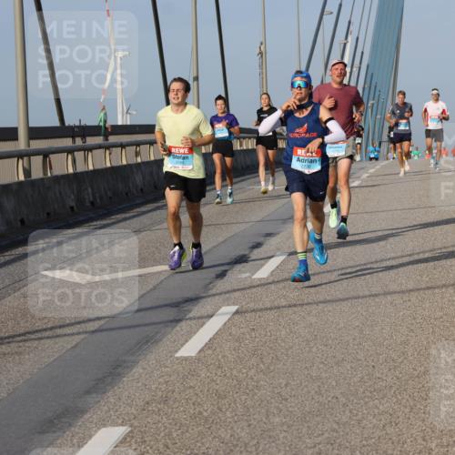 03.10.2026 - Köhlbrandbrückenlauf Strokosch-Dieckow http://msf.ph/oto/10598747 03.10.2026 09:35:12 Position 2 2166, 2130 meine-sportfotos.de