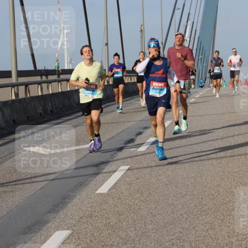 03.10.2026 - Köhlbrandbrückenlauf Strokosch-Dieckow http://msf.ph/oto/10598764 03.10.2026 09:35:13 Position 2 2130 meine-sportfotos.de