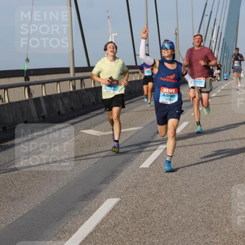 03.10.2026 - Köhlbrandbrückenlauf Strokosch-Dieckow http://msf.ph/oto/10598777 03.10.2026 09:35:13 Position 2 2130 meine-sportfotos.de