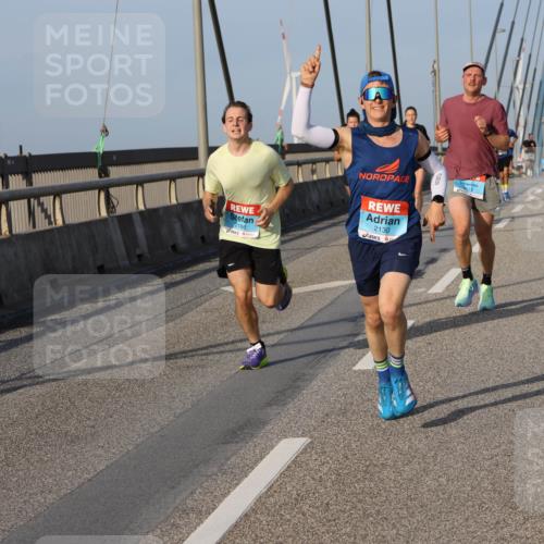 03.10.2026 - Köhlbrandbrückenlauf Strokosch-Dieckow http://msf.ph/oto/10598805 03.10.2026 09:35:14 Position 2 2166, 2130 meine-sportfotos.de
