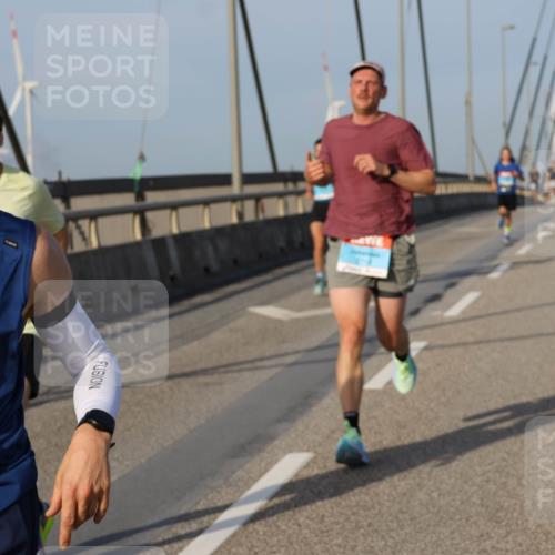 03.10.2026 - Köhlbrandbrückenlauf Strokosch-Dieckow http://msf.ph/oto/10598814 03.10.2026 09:35:16 Position 2 2130 meine-sportfotos.de