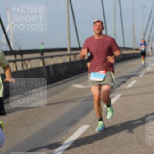 03.10.2026 - Köhlbrandbrückenlauf Strokosch-Dieckow http://msf.ph/oto/10598821 03.10.2026 09:35:16 Position 2  meine-sportfotos.de