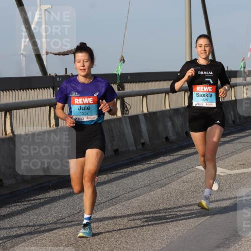 03.10.2026 - Köhlbrandbrückenlauf Strokosch-Dieckow http://msf.ph/oto/10598837 03.10.2026 09:35:18 Position 2 1357, 1425 meine-sportfotos.de