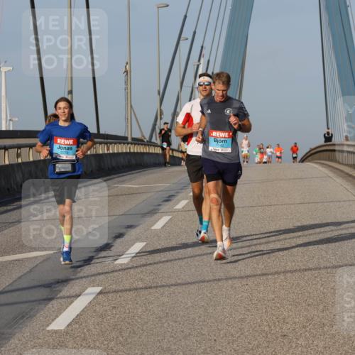 03.10.2026 - Köhlbrandbrückenlauf Strokosch-Dieckow http://msf.ph/oto/10598851 03.10.2026 09:35:20 Position 2 2278, 1142 meine-sportfotos.de