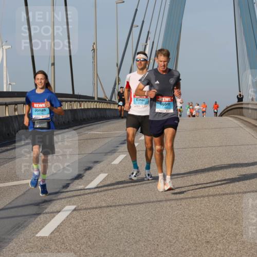 03.10.2026 - Köhlbrandbrückenlauf Strokosch-Dieckow http://msf.ph/oto/10598866 03.10.2026 09:35:20 Position 2 2278, 2125, 1142 meine-sportfotos.de