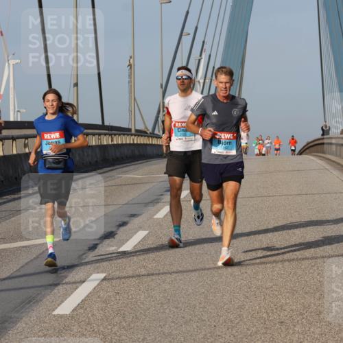 03.10.2026 - Köhlbrandbrückenlauf Strokosch-Dieckow http://msf.ph/oto/10598874 03.10.2026 09:35:20 Position 2 2125, 142, 2025 meine-sportfotos.de