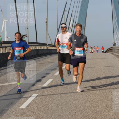 03.10.2026 - Köhlbrandbrückenlauf Strokosch-Dieckow http://msf.ph/oto/10598877 03.10.2026 09:35:20 Position 2 2278, 2125, 1142 meine-sportfotos.de