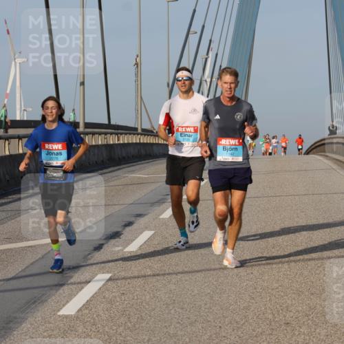 03.10.2026 - Köhlbrandbrückenlauf Strokosch-Dieckow http://msf.ph/oto/10598881 03.10.2026 09:35:20 Position 2 2278, 2125, 1142 meine-sportfotos.de