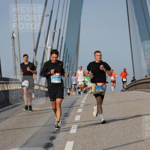 03.10.2026 - Köhlbrandbrückenlauf Strokosch-Dieckow http://msf.ph/oto/10598895 03.10.2026 09:35:31 Position 2 160, 2194, 215 meine-sportfotos.de