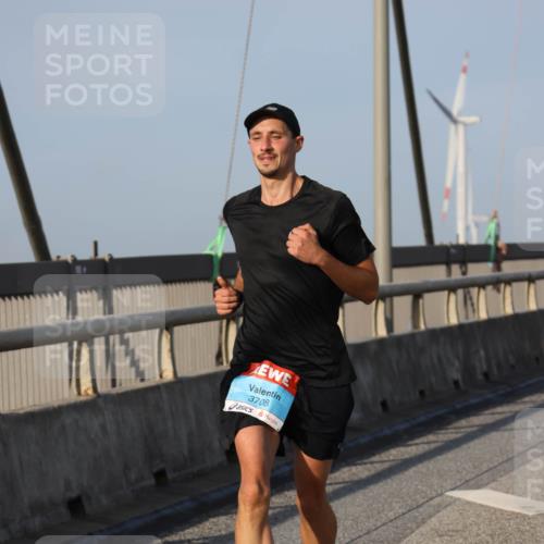 03.10.2026 - Köhlbrandbrückenlauf Strokosch-Dieckow http://msf.ph/oto/10598946 03.10.2026 09:35:38 Position 2 3708 meine-sportfotos.de