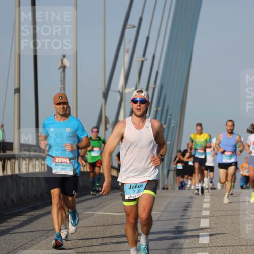 03.10.2026 - Köhlbrandbrückenlauf Strokosch-Dieckow http://msf.ph/oto/10598967 03.10.2026 09:35:43 Position 2 1261, 2108 meine-sportfotos.de