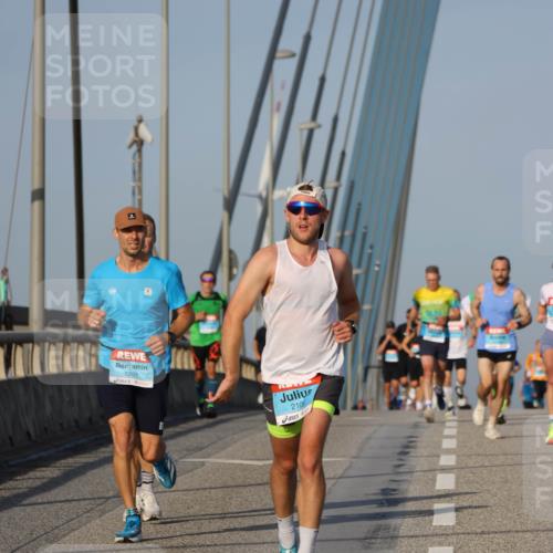 03.10.2026 - Köhlbrandbrückenlauf Strokosch-Dieckow http://msf.ph/oto/10598971 03.10.2026 09:35:43 Position 2 1261, 2108 meine-sportfotos.de