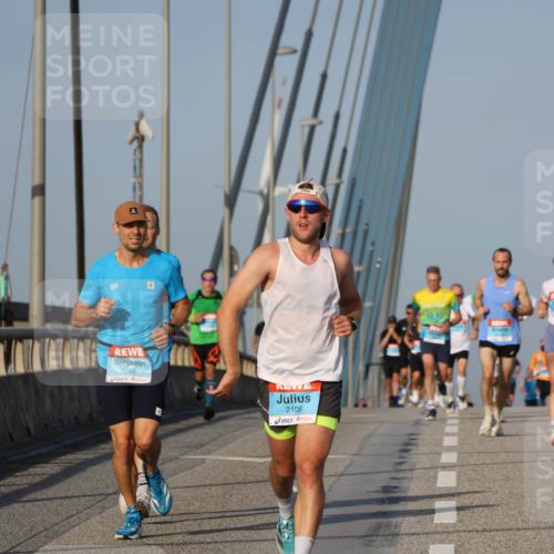 03.10.2026 - Köhlbrandbrückenlauf Strokosch-Dieckow http://msf.ph/oto/10598975 03.10.2026 09:35:43 Position 2 1261, 2108 meine-sportfotos.de
