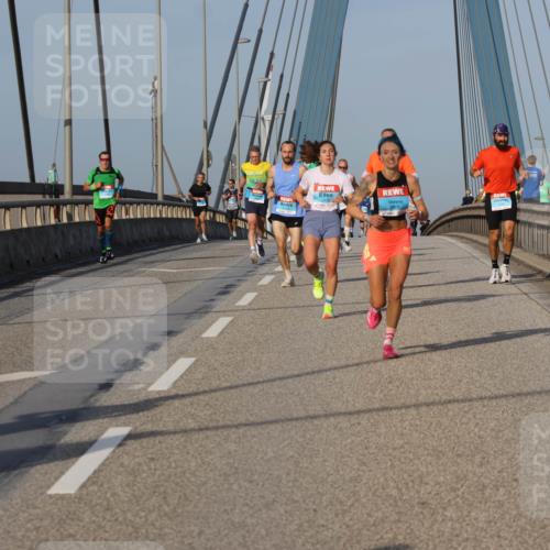 03.10.2026 - Köhlbrandbrückenlauf Strokosch-Dieckow http://msf.ph/oto/10598995 03.10.2026 09:35:48 Position 2  meine-sportfotos.de