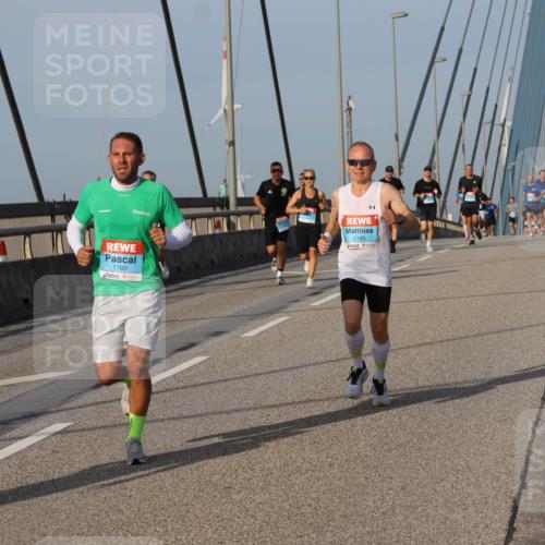 03.10.2026 - Köhlbrandbrückenlauf Strokosch-Dieckow http://msf.ph/oto/10600821 03.10.2026 09:35:57 Position 2 1760, 2195 meine-sportfotos.de