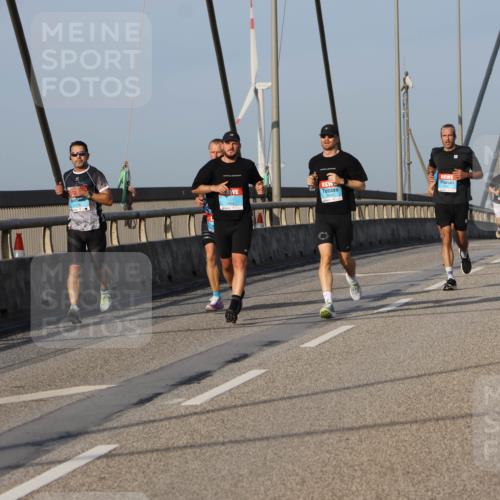 03.10.2026 - Köhlbrandbrückenlauf Strokosch-Dieckow http://msf.ph/oto/10600863 03.10.2026 09:36:05 Position 2  meine-sportfotos.de