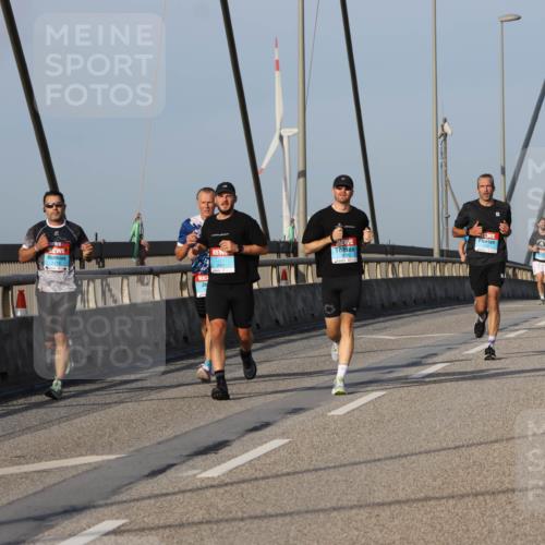 03.10.2026 - Köhlbrandbrückenlauf Strokosch-Dieckow http://msf.ph/oto/10600899 03.10.2026 09:36:05 Position 2 2856, 3864 meine-sportfotos.de