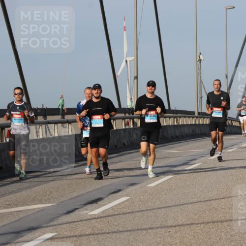 03.10.2026 - Köhlbrandbrückenlauf Strokosch-Dieckow http://msf.ph/oto/10600916 03.10.2026 09:36:06 Position 2  meine-sportfotos.de