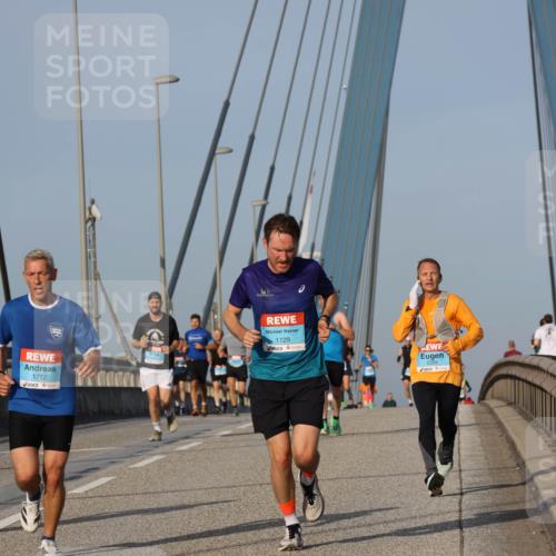 03.10.2026 - Köhlbrandbrückenlauf Strokosch-Dieckow http://msf.ph/oto/10600940 03.10.2026 09:36:11 Position 2 1712, 1129 meine-sportfotos.de