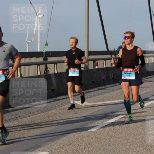 03.10.2026 - Köhlbrandbrückenlauf Strokosch-Dieckow http://msf.ph/oto/10601134 03.10.2026 09:36:29 Position 2 2206, 2246 meine-sportfotos.de