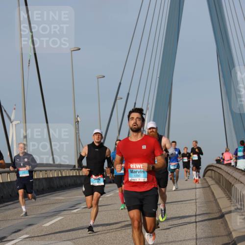03.10.2026 - Köhlbrandbrückenlauf Strokosch-Dieckow http://msf.ph/oto/10601166 03.10.2026 09:36:32 Position 2 1290 meine-sportfotos.de