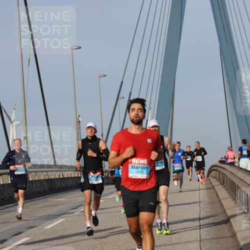 03.10.2026 - Köhlbrandbrückenlauf Strokosch-Dieckow http://msf.ph/oto/10601187 03.10.2026 09:36:32 Position 2 1290 meine-sportfotos.de