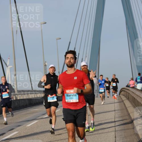 03.10.2026 - Köhlbrandbrückenlauf Strokosch-Dieckow http://msf.ph/oto/10601223 03.10.2026 09:36:32 Position 2 1290 meine-sportfotos.de