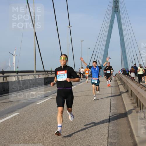 03.10.2026 - Köhlbrandbrückenlauf Strokosch-Dieckow http://msf.ph/oto/10601351 03.10.2026 09:36:40 Position 2 2148 meine-sportfotos.de