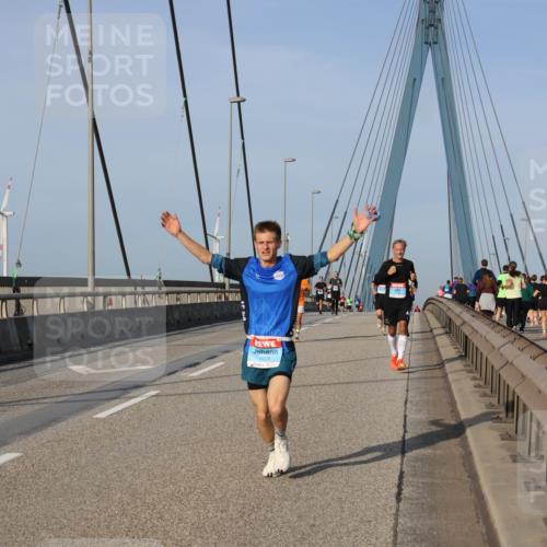 03.10.2026 - Köhlbrandbrückenlauf Strokosch-Dieckow http://msf.ph/oto/10601380 03.10.2026 09:36:42 Position 2  meine-sportfotos.de