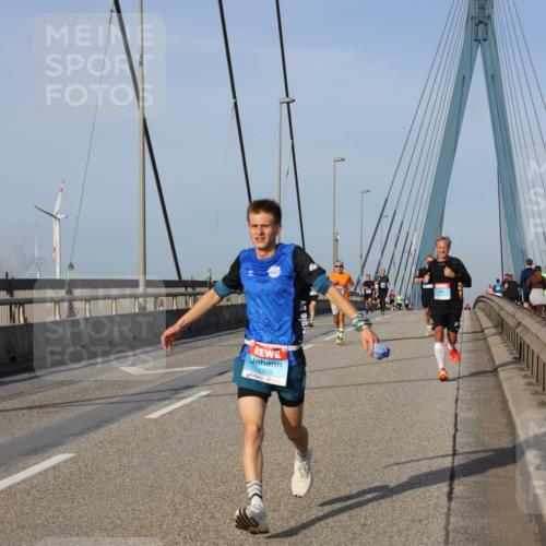 03.10.2026 - Köhlbrandbrückenlauf Strokosch-Dieckow http://msf.ph/oto/10601416 03.10.2026 09:36:42 Position 2 1828 meine-sportfotos.de