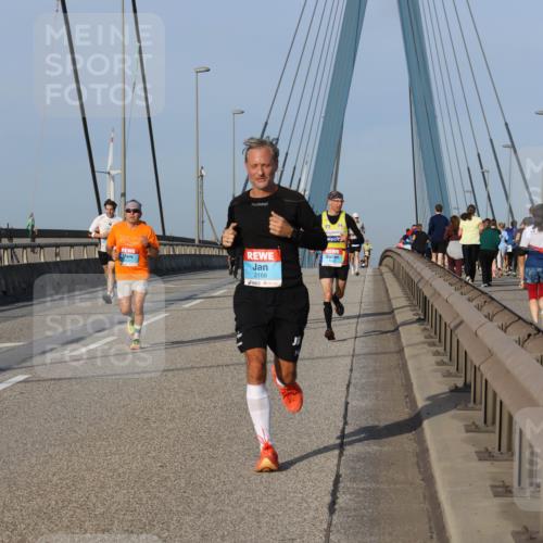 03.10.2026 - Köhlbrandbrückenlauf Strokosch-Dieckow http://msf.ph/oto/10601421 03.10.2026 09:36:44 Position 2 2188 meine-sportfotos.de