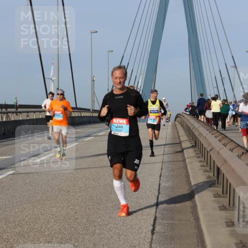 03.10.2026 - Köhlbrandbrückenlauf Strokosch-Dieckow http://msf.ph/oto/10601426 03.10.2026 09:36:44 Position 2 2188 meine-sportfotos.de