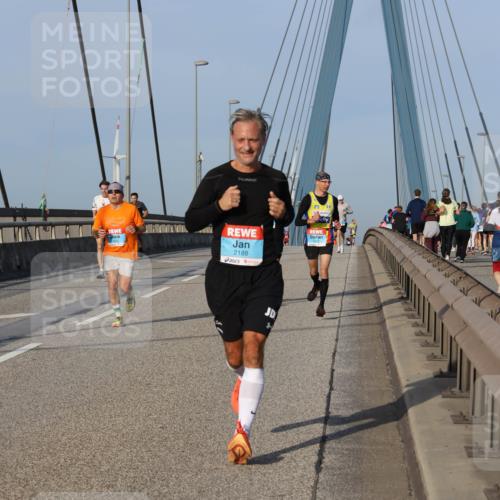 03.10.2026 - Köhlbrandbrückenlauf Strokosch-Dieckow http://msf.ph/oto/10601448 03.10.2026 09:36:45 Position 2 2188 meine-sportfotos.de