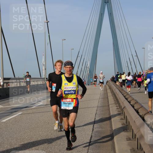 03.10.2026 - Köhlbrandbrückenlauf Strokosch-Dieckow http://msf.ph/oto/10601481 03.10.2026 09:36:48 Position 2 1342 meine-sportfotos.de
