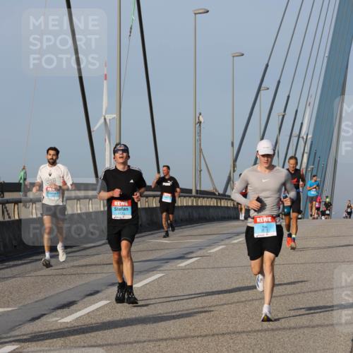 03.10.2026 - Köhlbrandbrückenlauf Strokosch-Dieckow http://msf.ph/oto/10601558 03.10.2026 09:36:54 Position 2 2133, 3771 meine-sportfotos.de