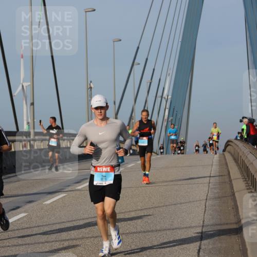 03.10.2026 - Köhlbrandbrückenlauf Strokosch-Dieckow http://msf.ph/oto/10601582 03.10.2026 09:36:55 Position 2 3771 meine-sportfotos.de