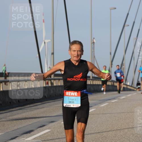 03.10.2026 - Köhlbrandbrückenlauf Strokosch-Dieckow http://msf.ph/oto/10601607 03.10.2026 09:37:01 Position 2 3836 meine-sportfotos.de