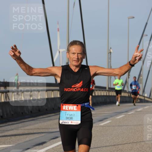 03.10.2026 - Köhlbrandbrückenlauf Strokosch-Dieckow http://msf.ph/oto/10601656 03.10.2026 09:37:01 Position 2 3836 meine-sportfotos.de