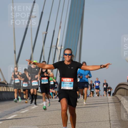 03.10.2026 - Köhlbrandbrückenlauf Strokosch-Dieckow http://msf.ph/oto/10601788 03.10.2026 09:37:21 Position 2 2235 meine-sportfotos.de