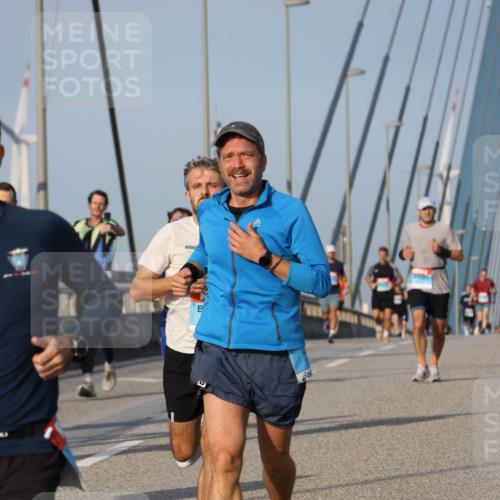 03.10.2026 - Köhlbrandbrückenlauf Strokosch-Dieckow http://msf.ph/oto/10601931 03.10.2026 09:37:31 Position 2  meine-sportfotos.de