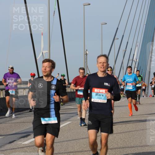 03.10.2026 - Köhlbrandbrückenlauf Strokosch-Dieckow http://msf.ph/oto/10602115 03.10.2026 09:37:52 Position 2 1264, 1644 meine-sportfotos.de