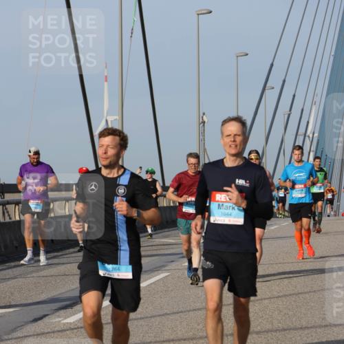 03.10.2026 - Köhlbrandbrückenlauf Strokosch-Dieckow http://msf.ph/oto/10602121 03.10.2026 09:37:52 Position 2 1264, 1644 meine-sportfotos.de