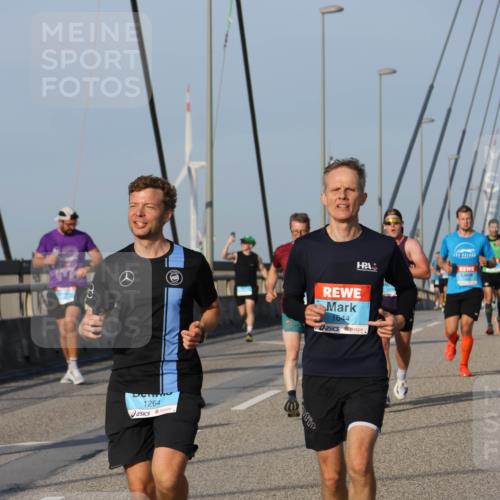 03.10.2026 - Köhlbrandbrückenlauf Strokosch-Dieckow http://msf.ph/oto/10602153 03.10.2026 09:37:52 Position 2 1264, 1644 meine-sportfotos.de