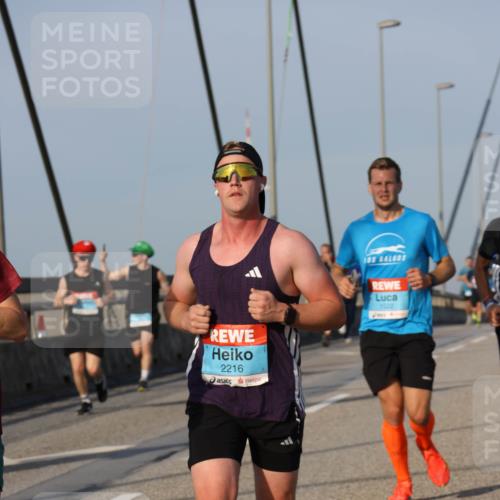 03.10.2026 - Köhlbrandbrückenlauf Strokosch-Dieckow http://msf.ph/oto/10602209 03.10.2026 09:37:56 Position 2 2216, 1522 meine-sportfotos.de
